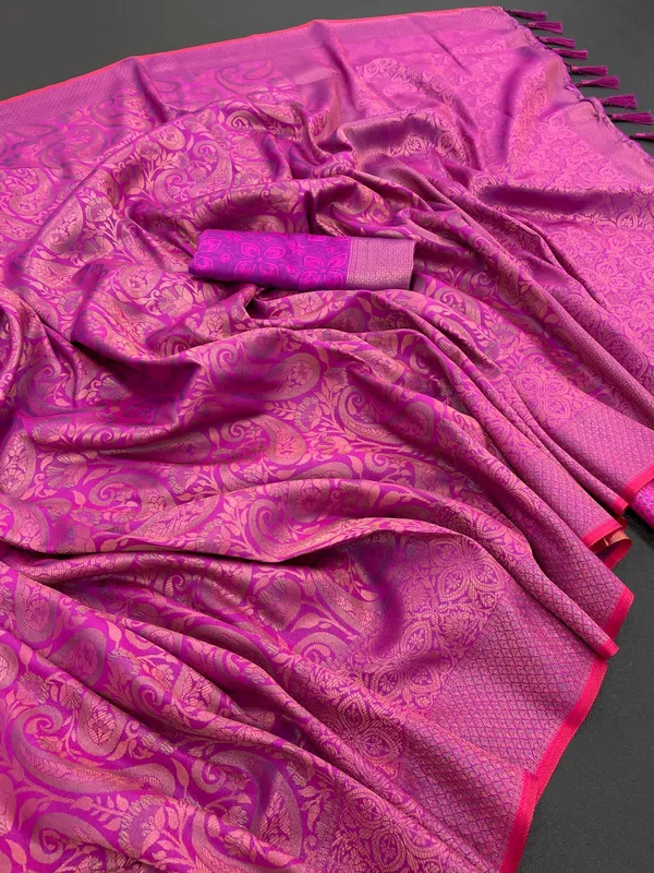 Rani_Pink_Timeless_Kanchipuram_Sarees_A_Heritage_of_Elegance_With_Blouse_Piece_Attached